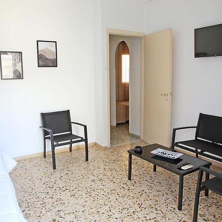 Renata Room By The Sea Near Airport Ártemida Kültér fotó