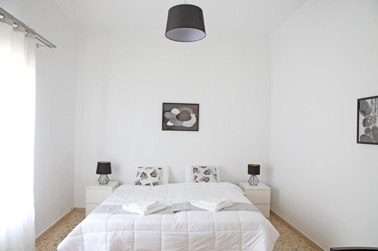 Renata Room By The Sea Near Airport Ártemida Kültér fotó